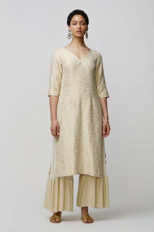 MIRA' SHARARA SET MOONGA TUSSAR IVORY & GOLD