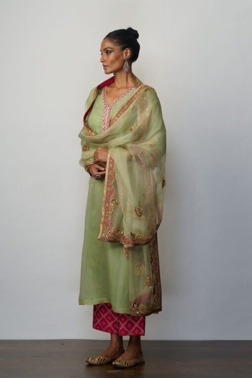 Kurta Kora Mint Embroidered