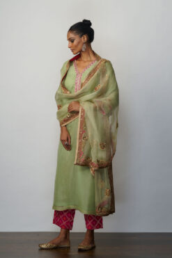 Kurta Kora Mint Embroidered