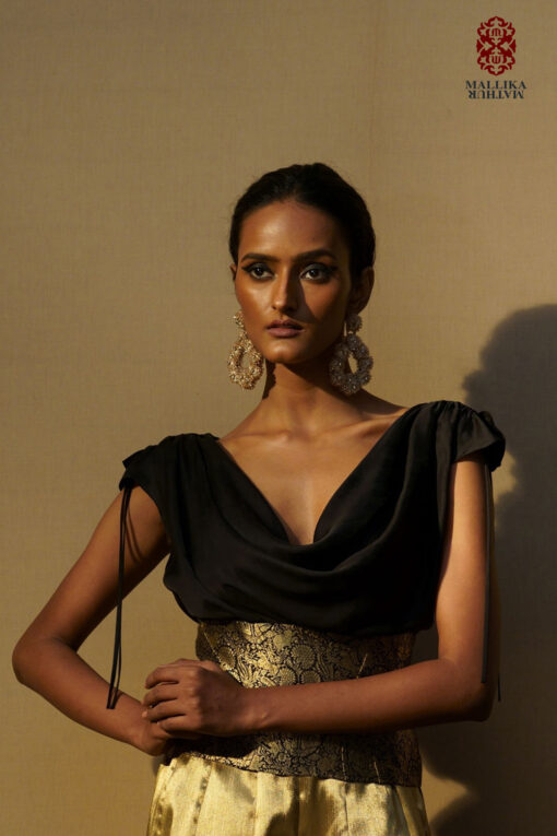Shikargah' crop top cowl neck midnight black