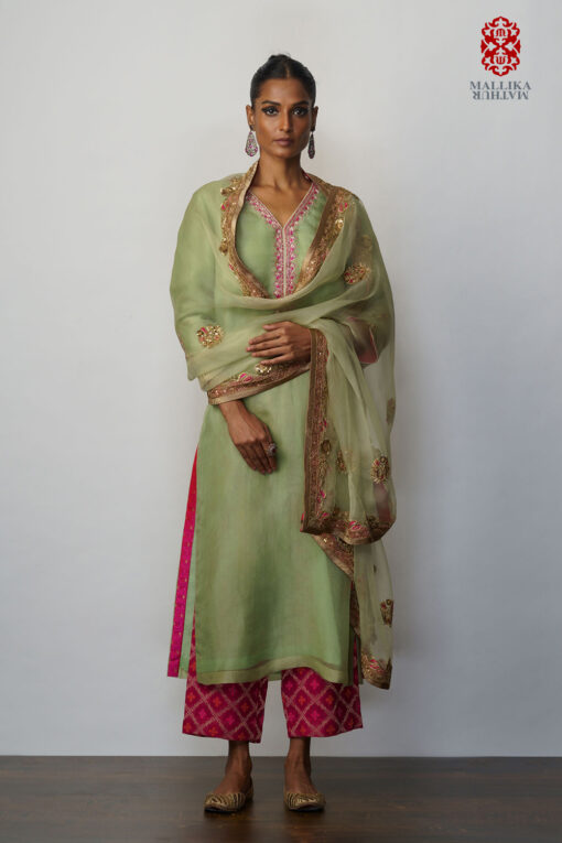 Kurta kora leaf green hand embroidered