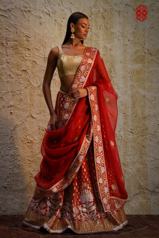 ‘Kamala’ cherry lacquer red silk