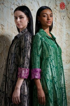 ‘Vriksha’ collared tunic and slim pants in munga silk