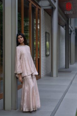 'Tulips bel turkish' Gharara set tissue