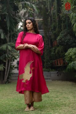 ‘SARAS’ crimson red habutai silk tunic appliqué