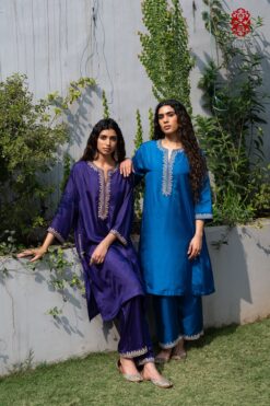 'Gulnar' Phiran silk embroidered teal blue